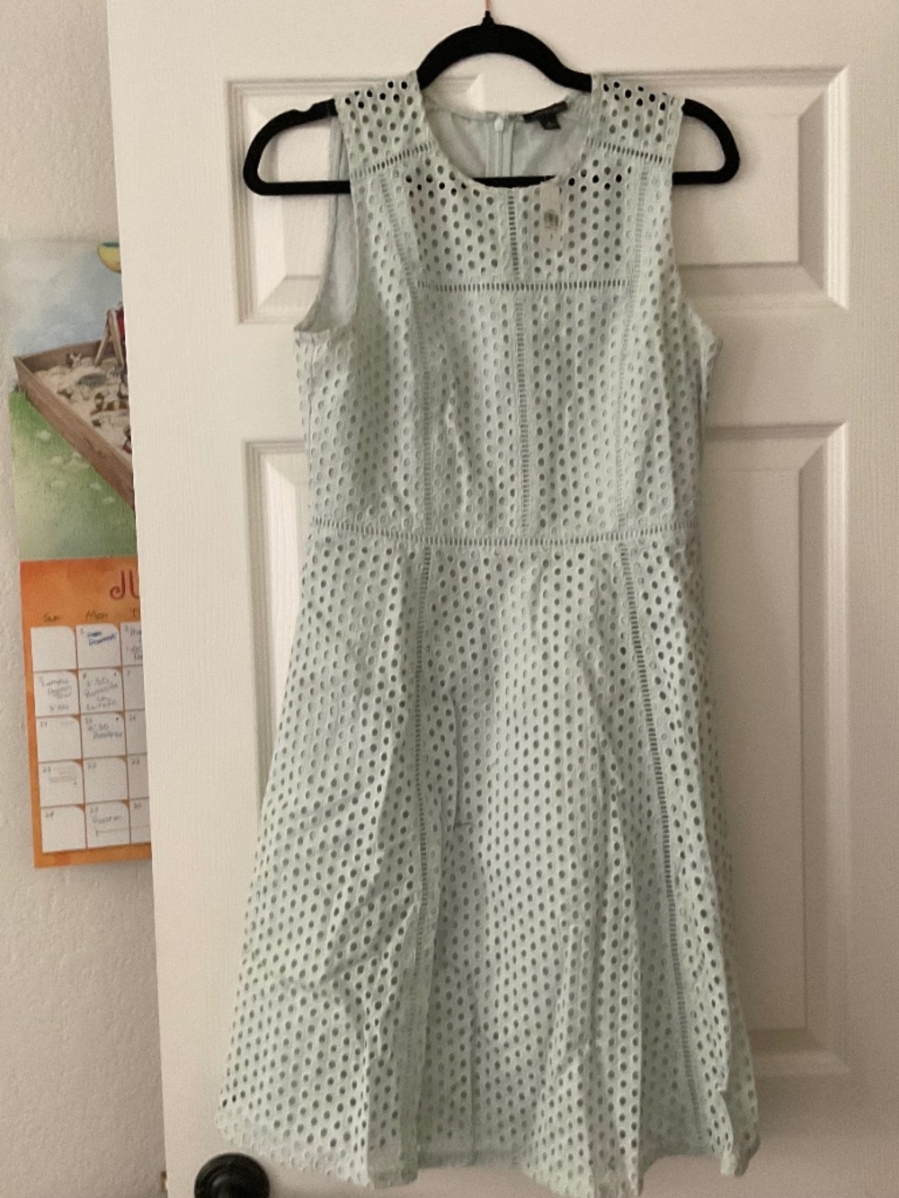 Ann Taylor Blue Eyelet dress Size 4 NWT retails 159